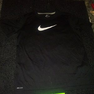 NIKE DRIFIT TEE
